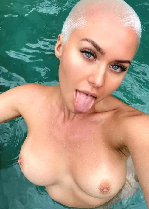 I hope this nude makes your night better! :)