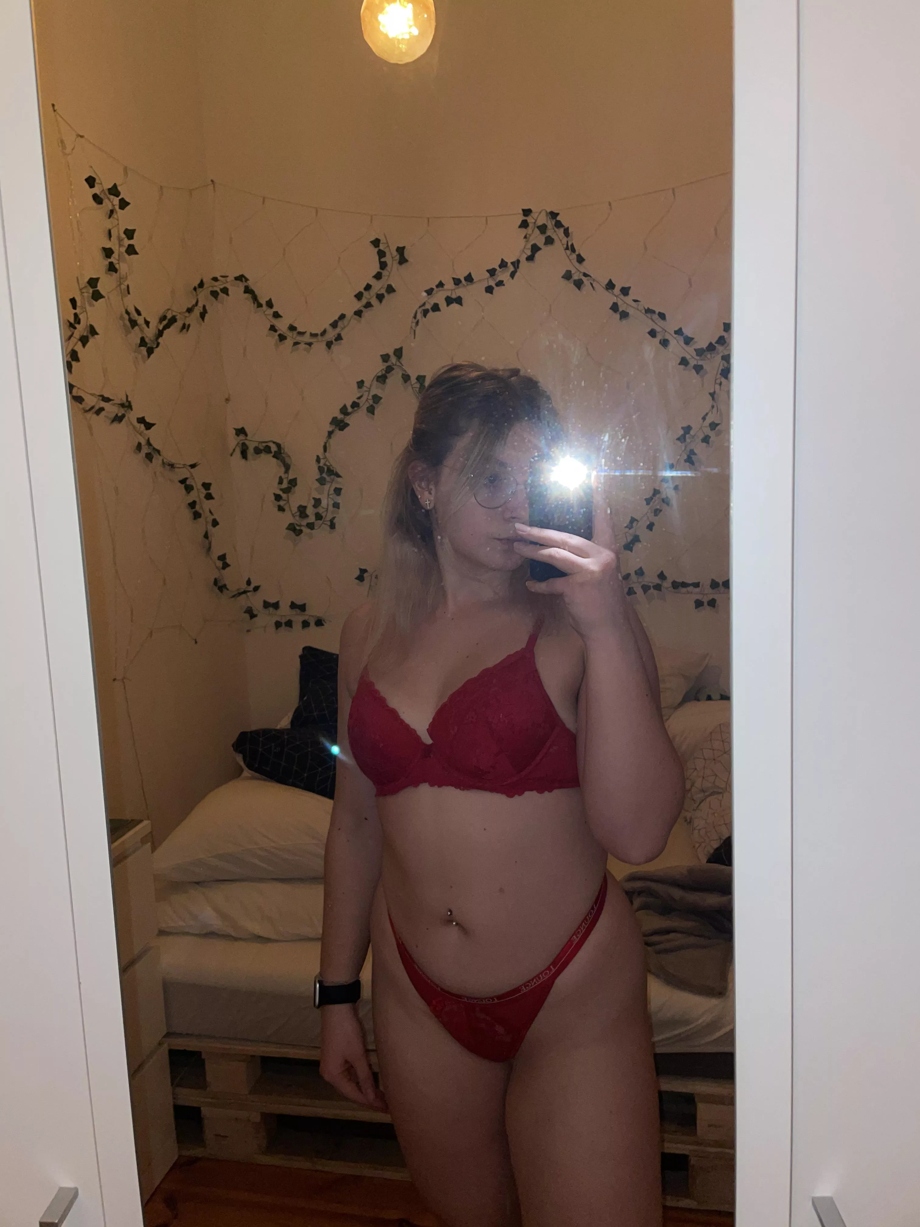 I hope you think I'm adorable enough! (18f)