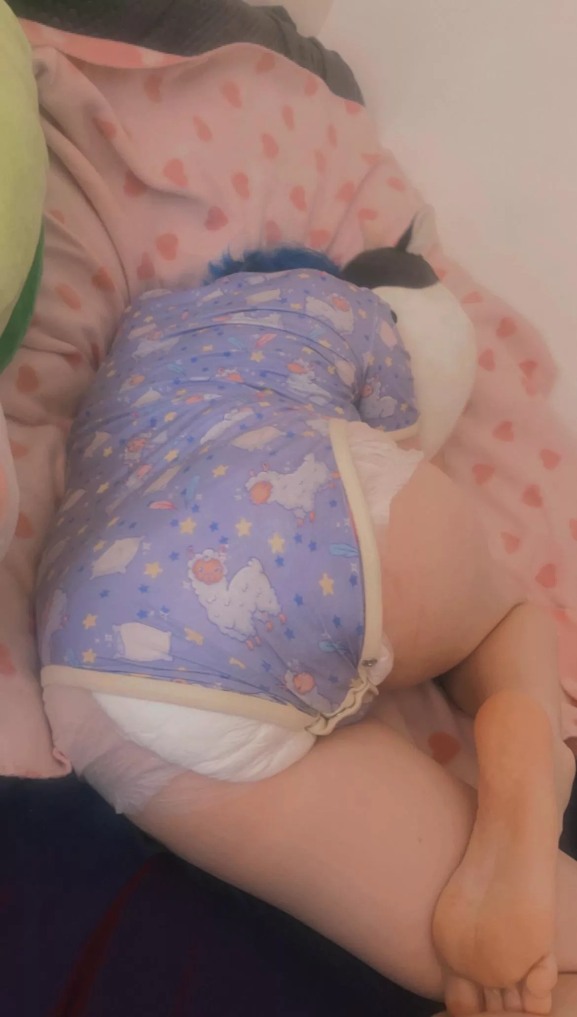 I love filling up my diapers🥺💗🌸🙈