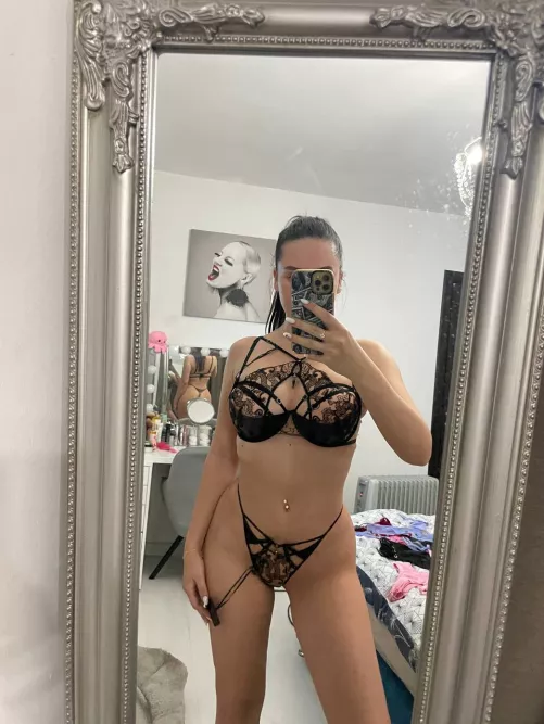 I wear this in case a spontaneous fuck happens[f]