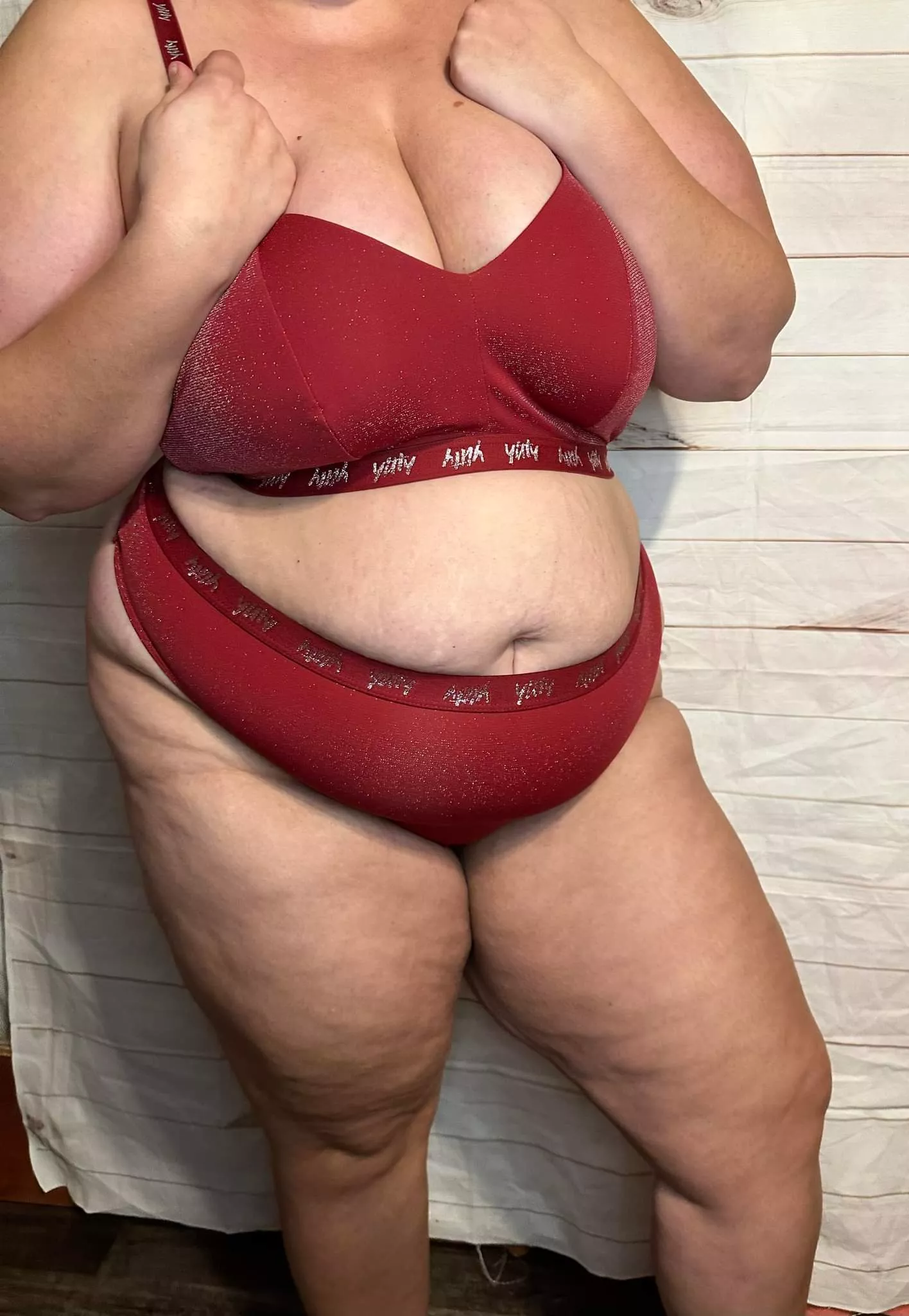 If her bra matches her panties, you know she's ready to fuck 😜