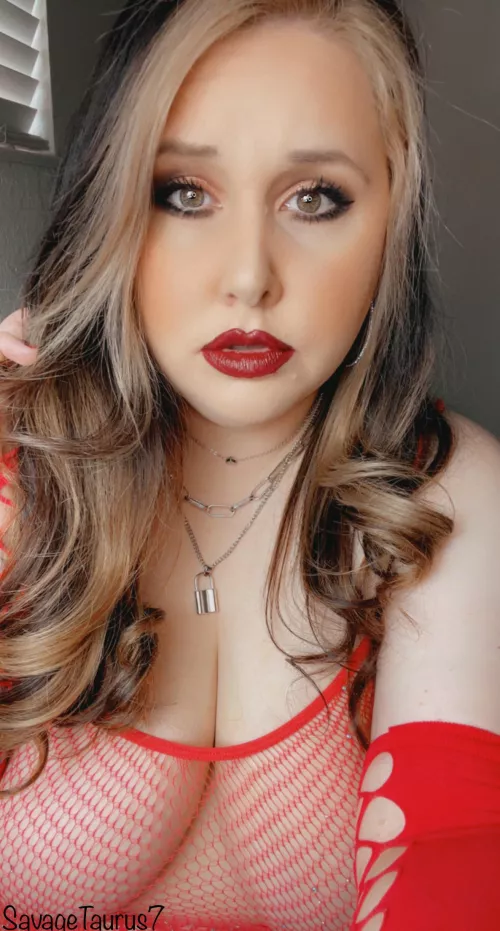 I’ll be a good girl today 🫦🖤