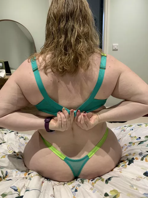 I’ll do the bra, you do the panties