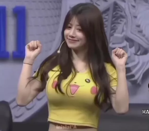 Im sorry if this isnt about jav but anyone know who is she?