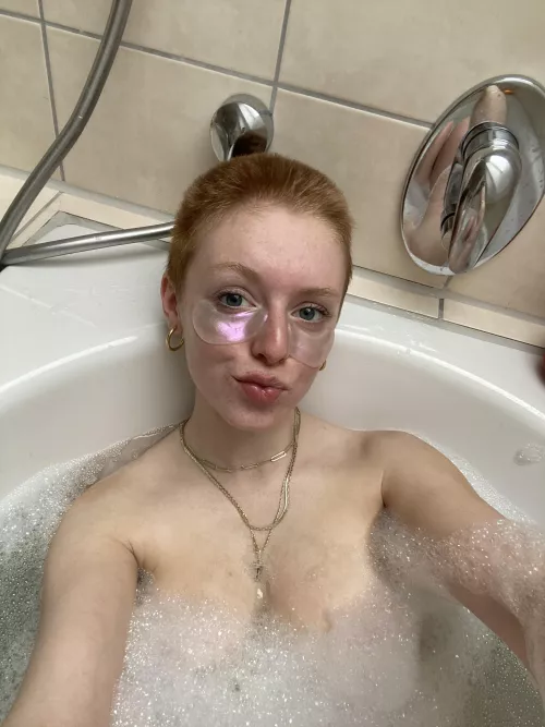 Kisses to all of you😚