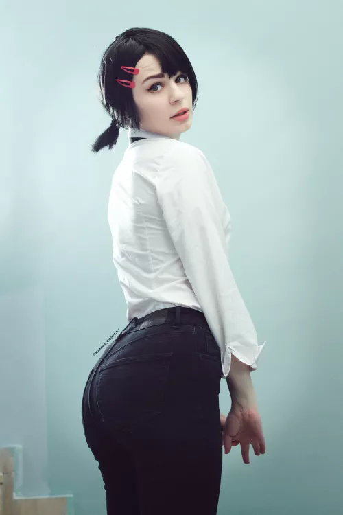 Kobeni from chainsaw man by Kanra_cosplay [self]