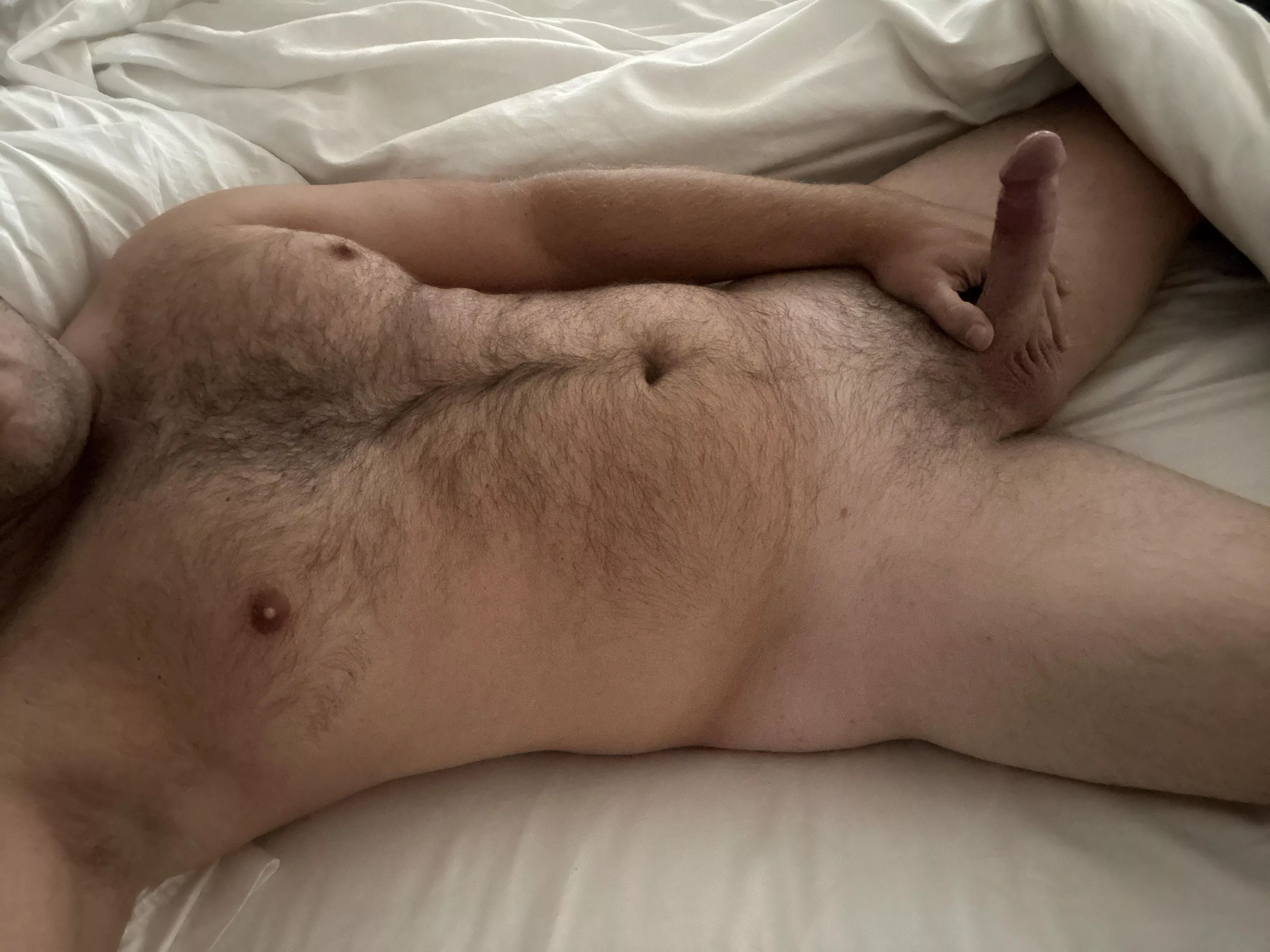 Looking for a similar bud to help me get off. (37) bi curious, divorced.