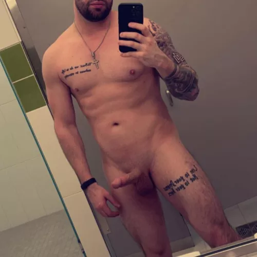 [m] post shower at the gym, you should've been there... follow the link to see more