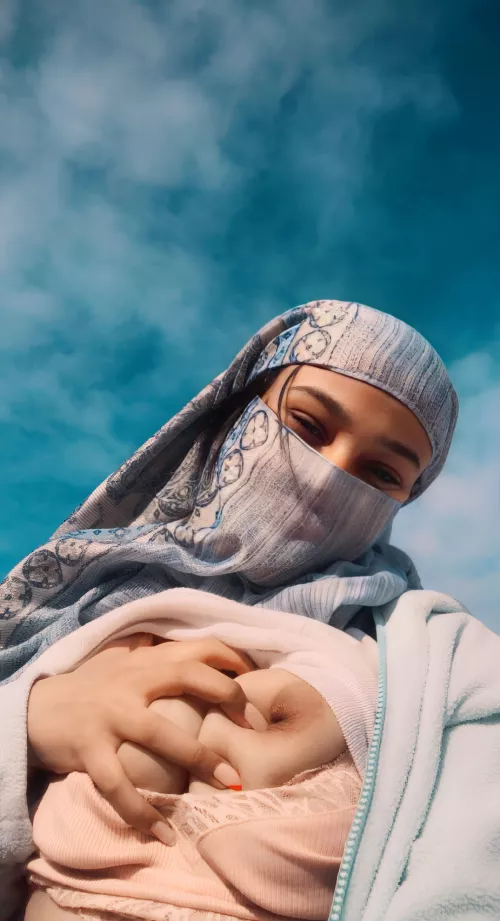 [Not OC] Niqab Tits Flashing Selfie in Public