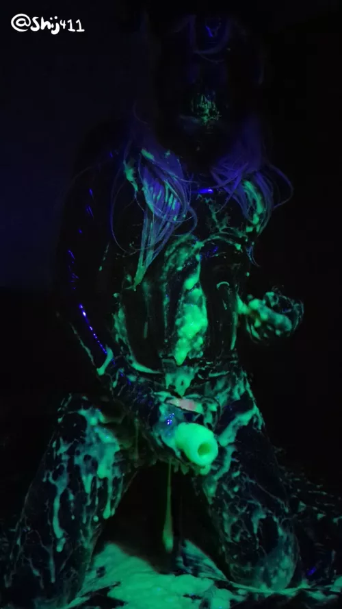 [OC] shiny slimy ovipositor adventures 💜