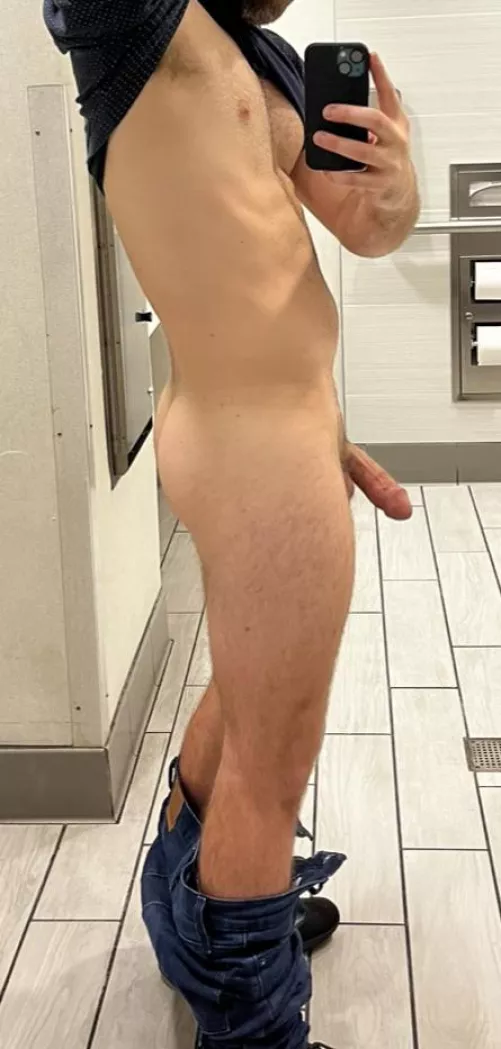 Oops. What would you do if you walked in on me? 33M Tampa.