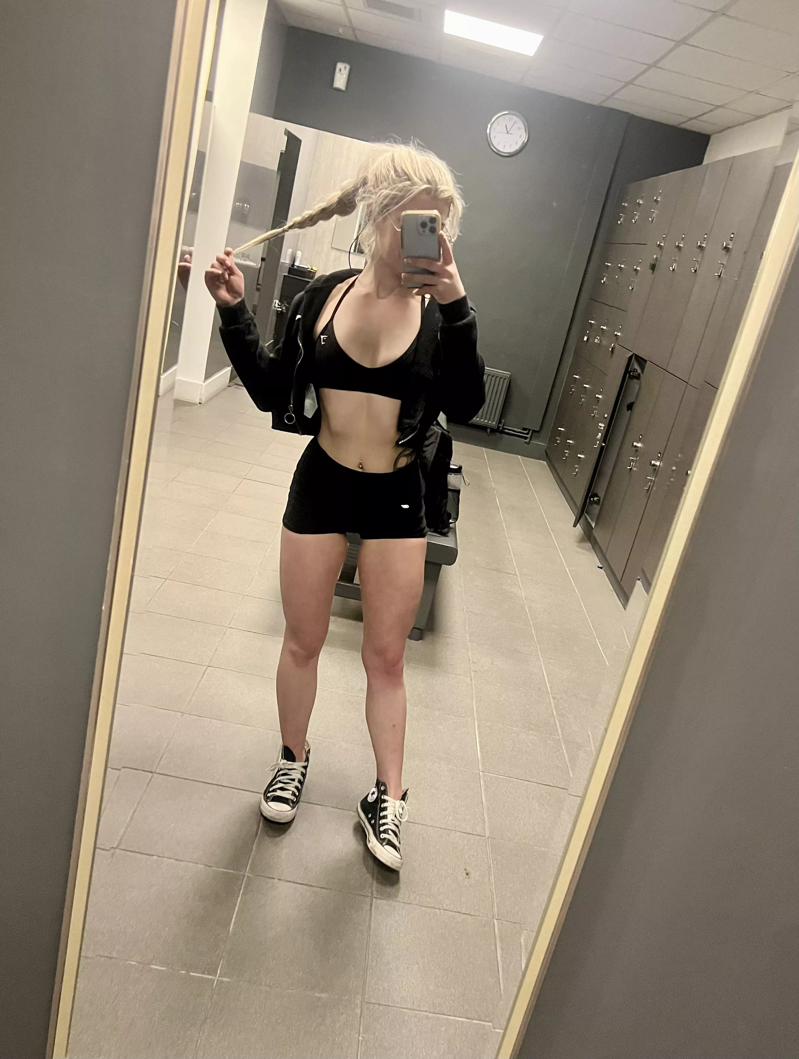 Quads be popping after leg day :) [F]