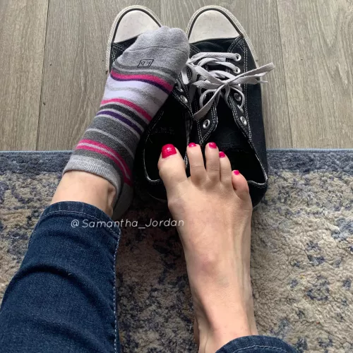 [selling] do you love my sock shoe combo for the day?