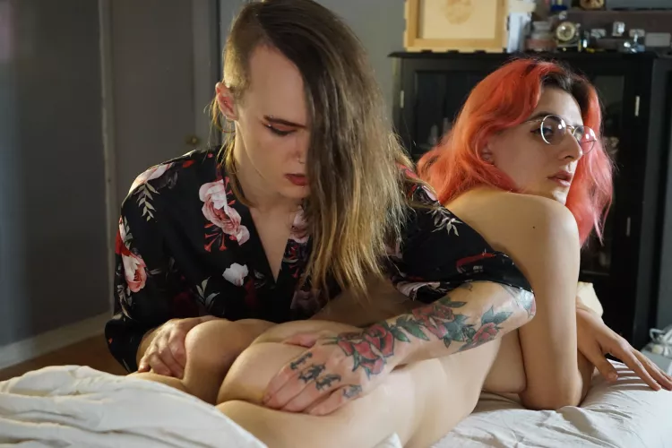 She grabs me good ^_^