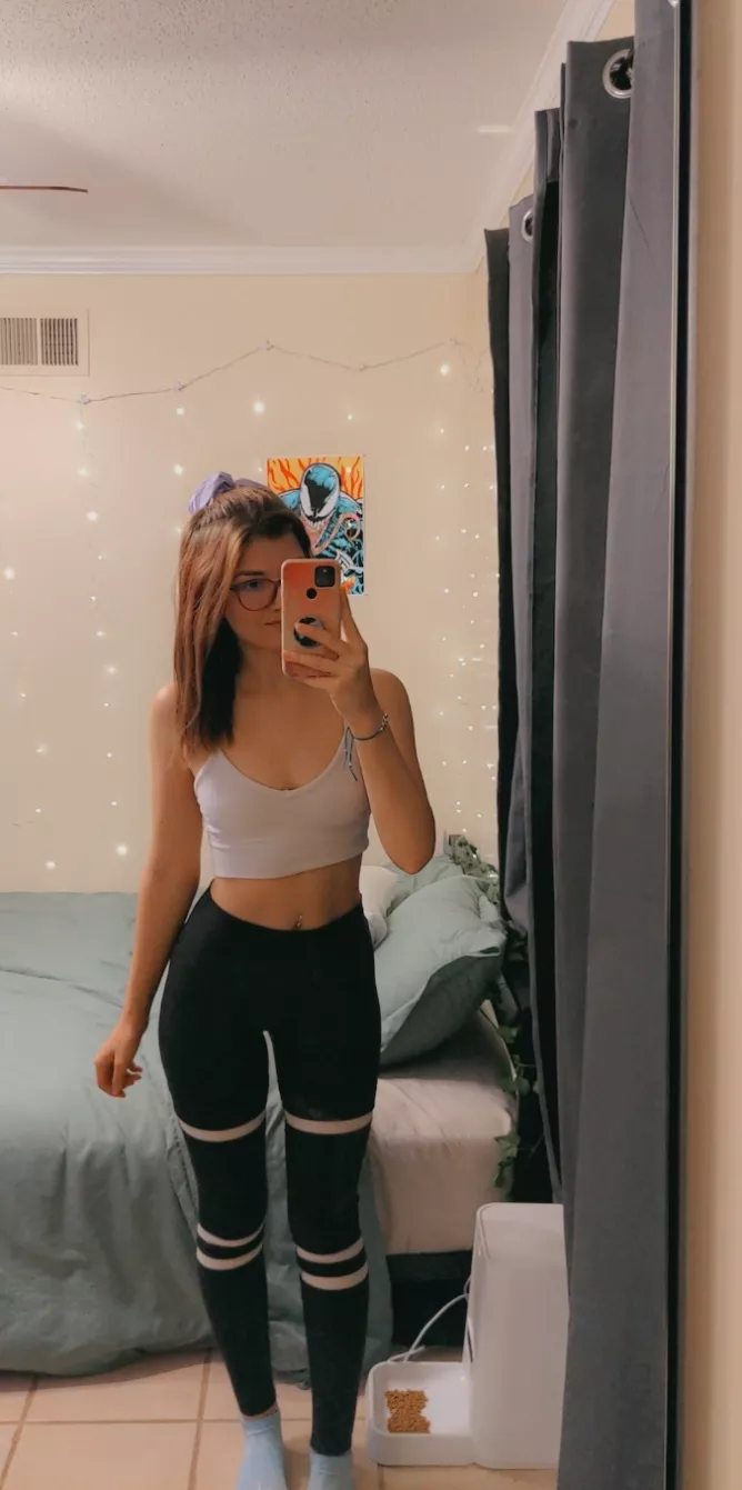 Starting my day with yoga [F]