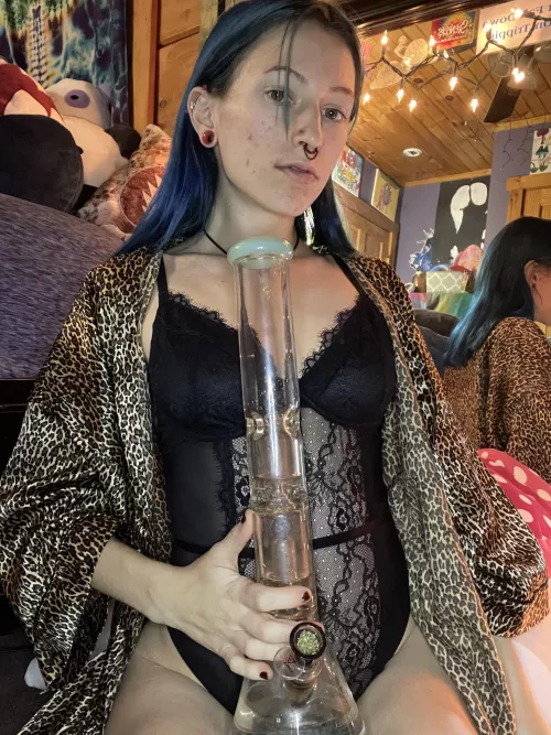 toke and stroke?🤔