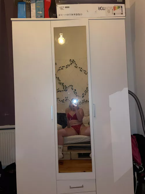 What catches ur attention first?