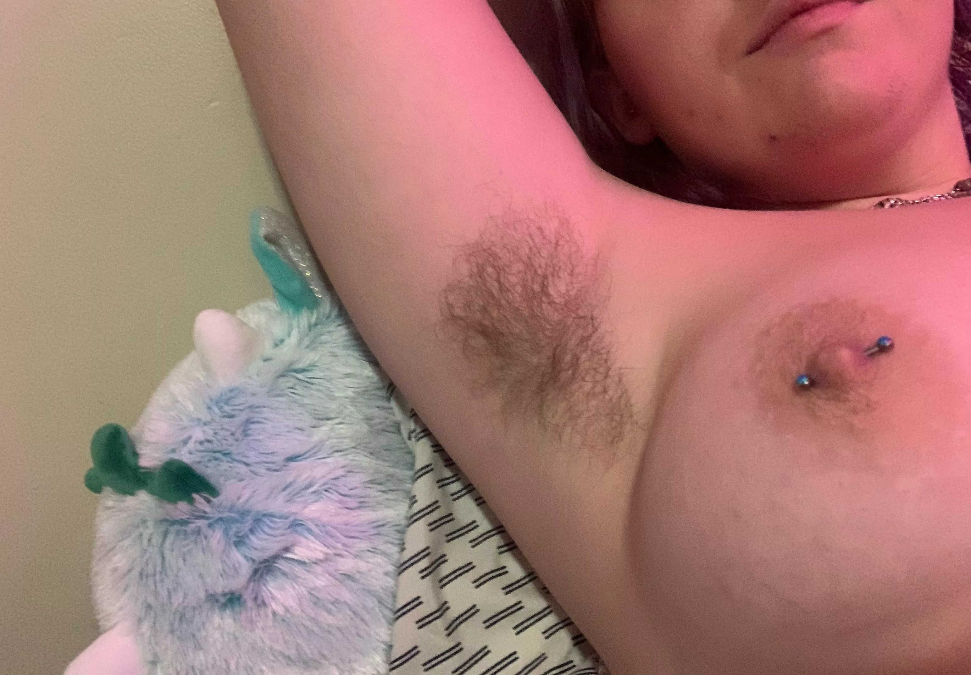 what shape do you see in my armpit hair?