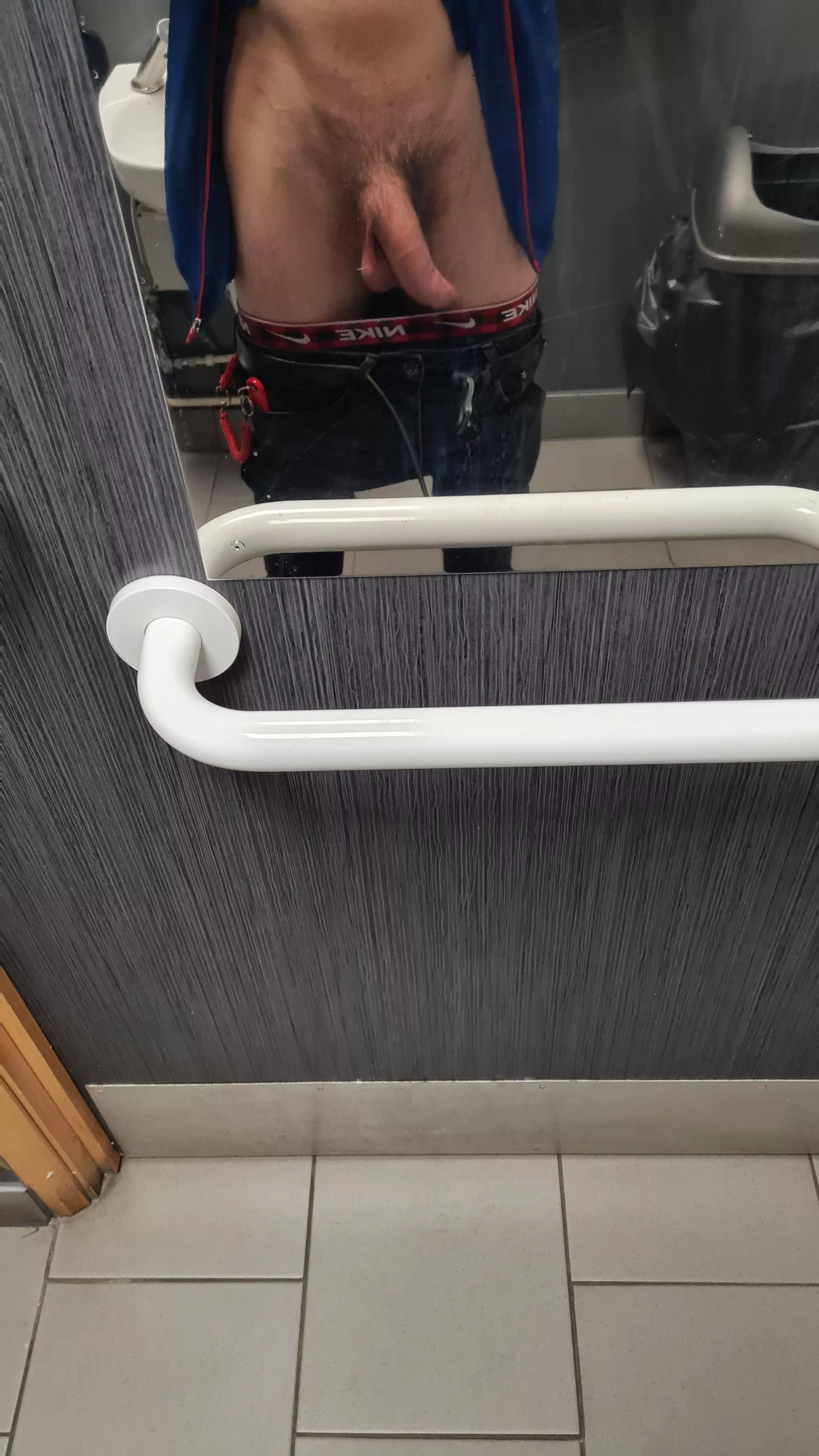 Who likes my big soft cock 😈