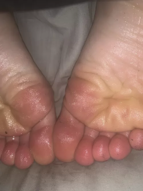 Would you tickle mee?🤭