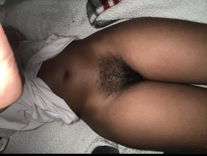 You like my hairy pussy?