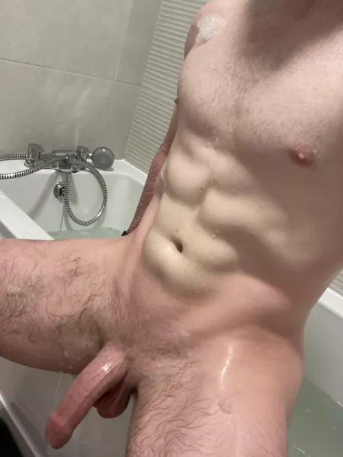 [31] some fun in the tub 🛁🍆