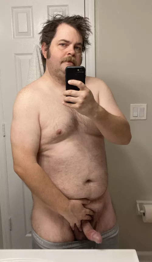 (41) did dad just wake up? Does he have raging morning wood, also yes. How do you want to start the day? 😈