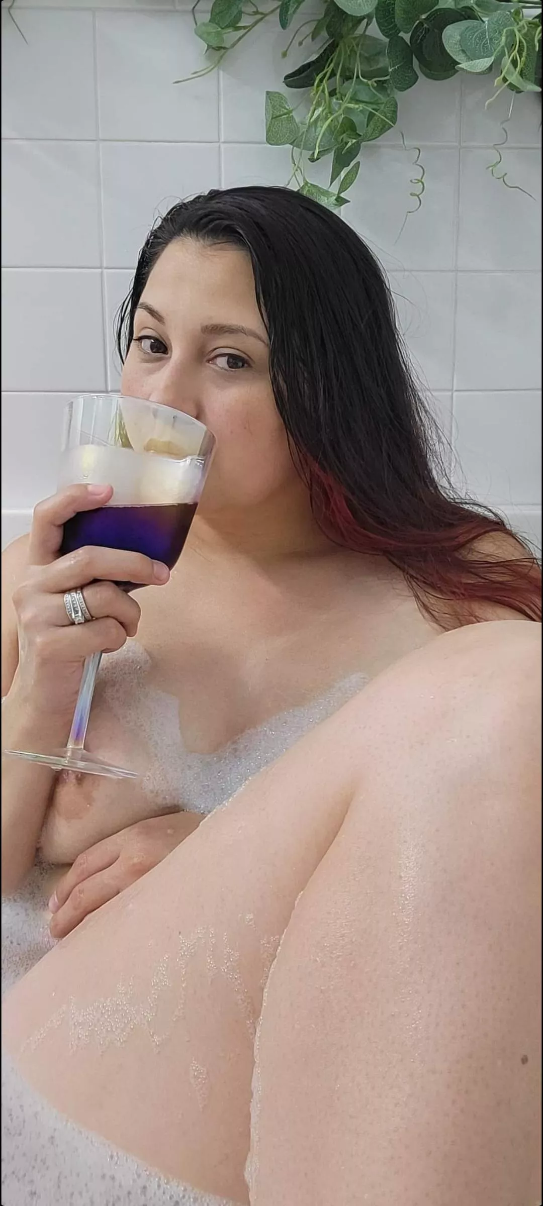 A nice glass of wine to end the night [image]