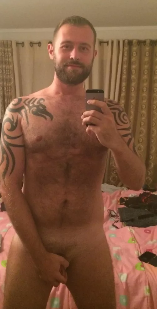 Add me on snap if your Horny for Daddy ;). Snap : irohsw