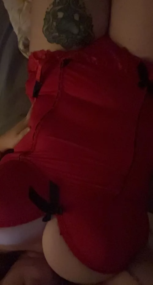 Be my valentine and I’ll show you how sweet I can be 😘