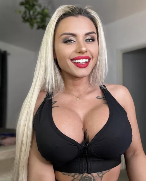 Beautiful Bimbo🤤🥵