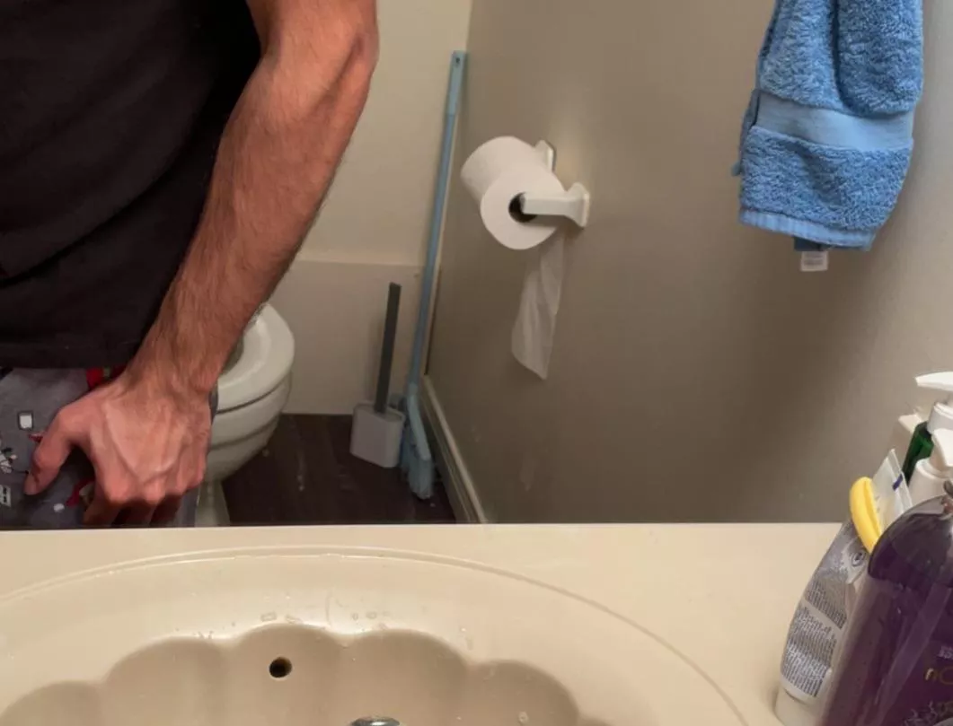 been working out my forearms more often 🫣