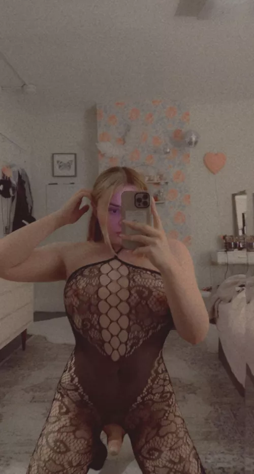 Can you come play with me 👉👈