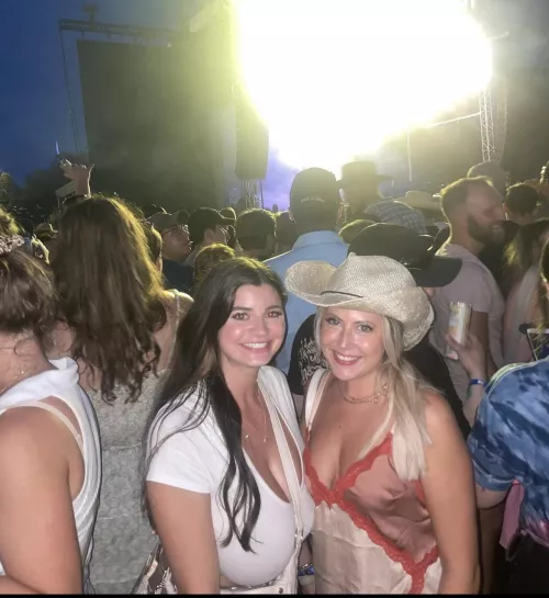 Concert tits