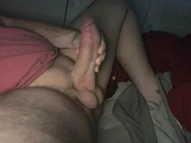 Do y’all like thick curvy cocks here?