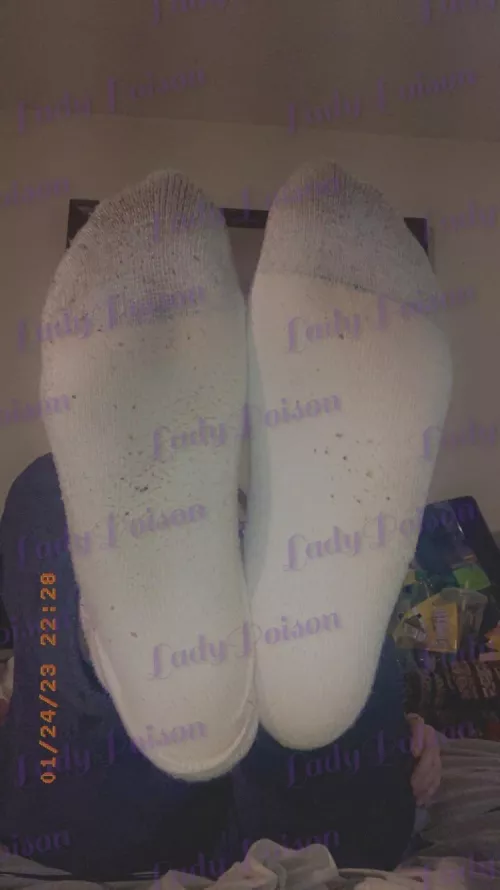 [female] don’t you wanna smell these disgusting socks 😩
