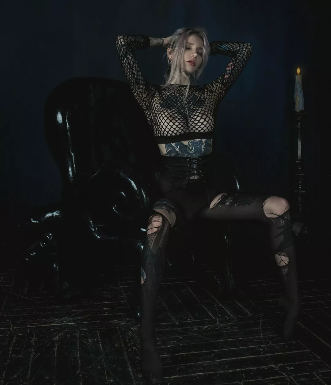 Girls love tight clothes