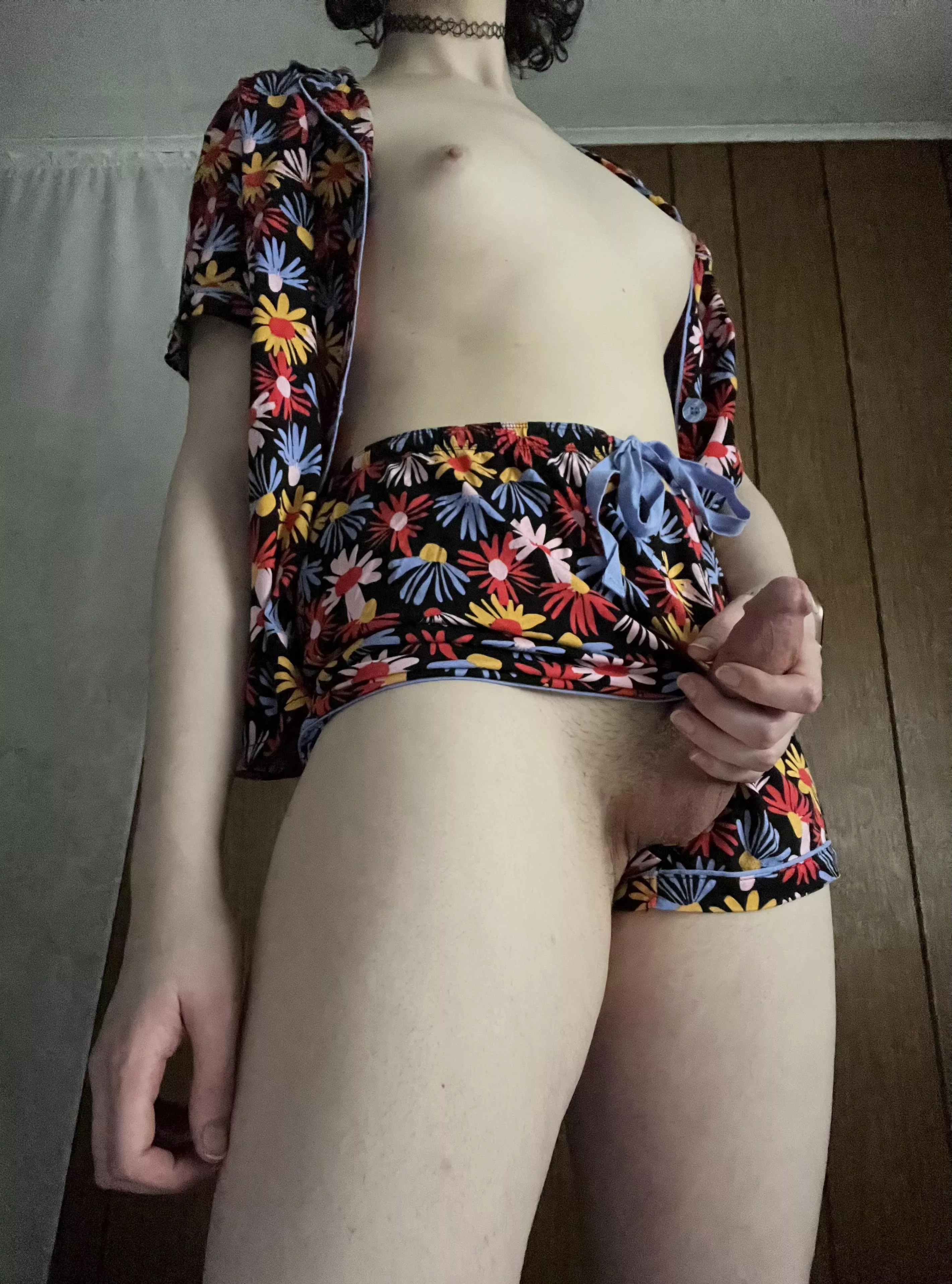 Go down on me? 🌸🥺🌺