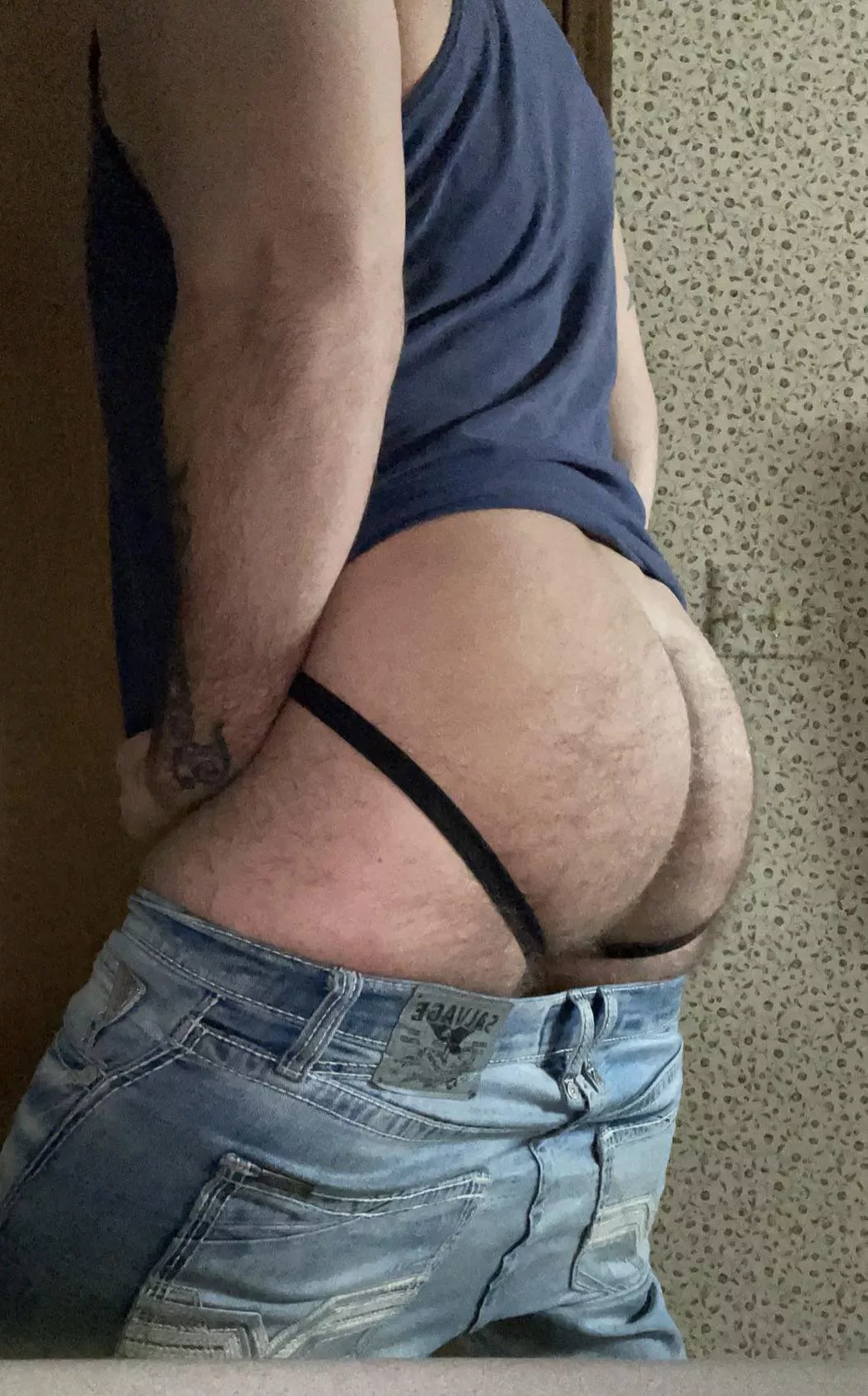 Guys at the gym keep slapping my ass