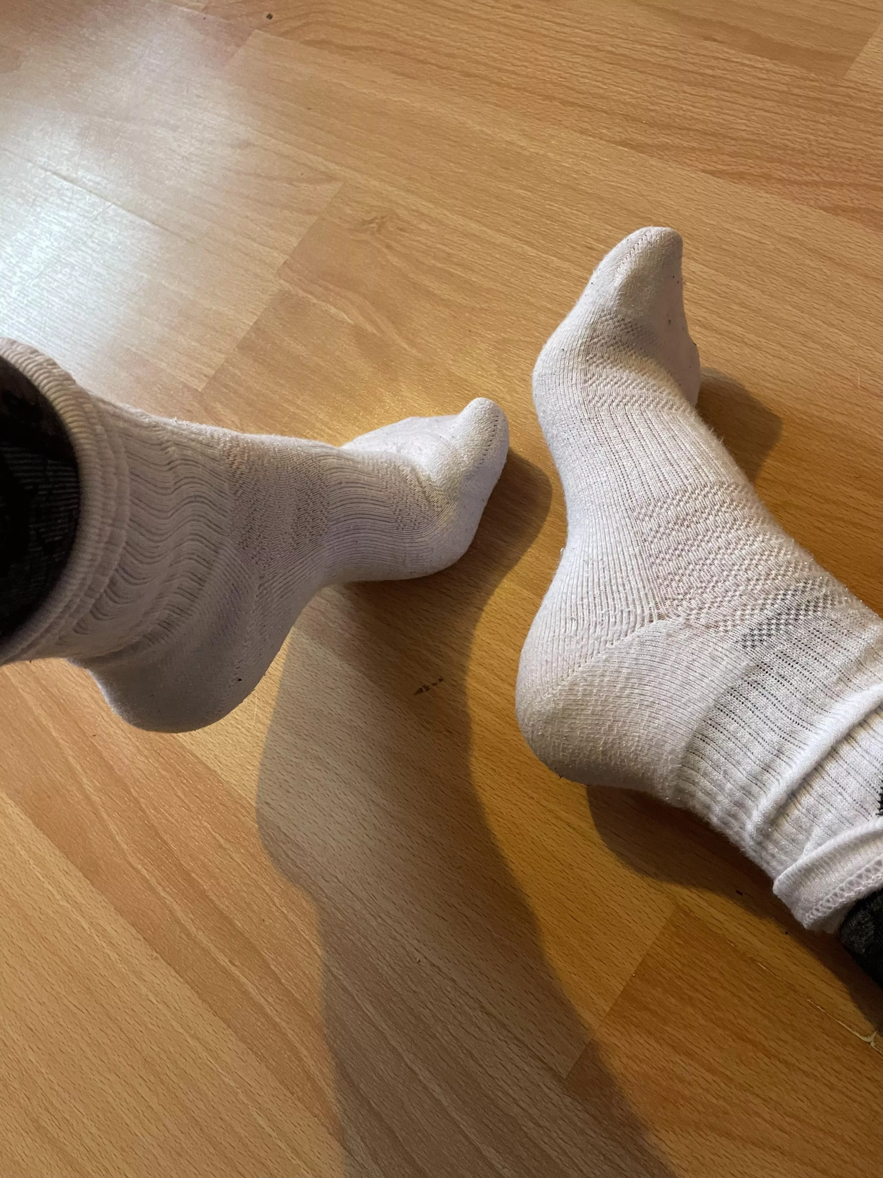 Gym socks are my favourite 😍 something about them with a baggy T-shirt 😛