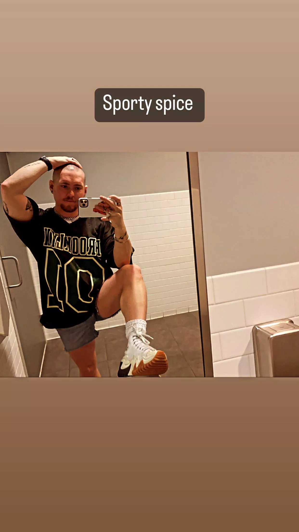 Happy Friday beautiful people. And in case nobody tells you. I hope you have a kickass weekend :)