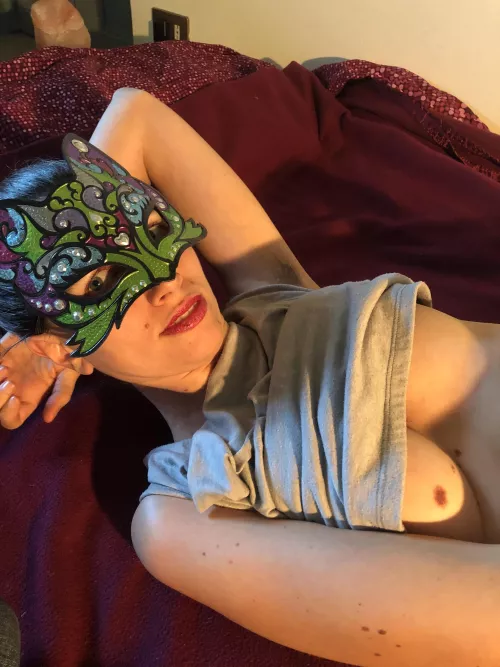 I imagine you lying on my body ....