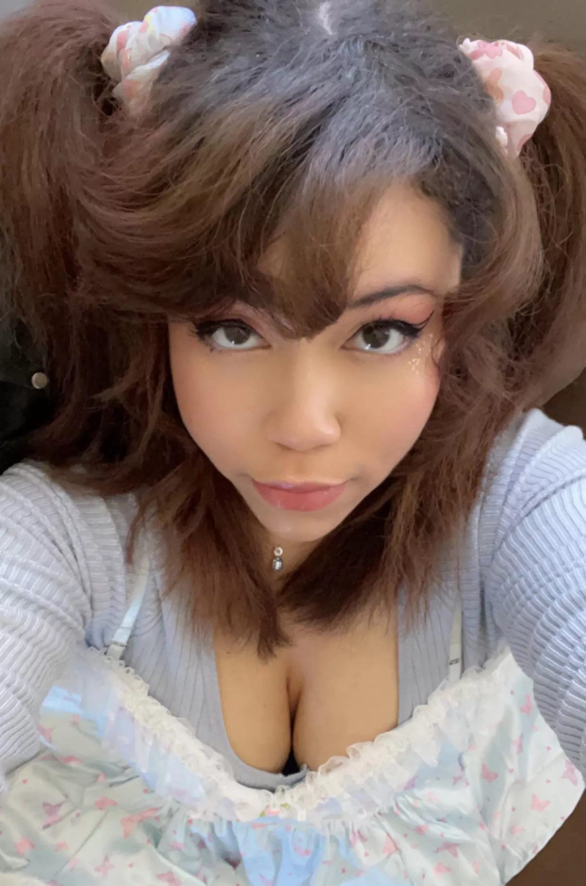 I love wearing [f]rilly dresses! 🌸💕