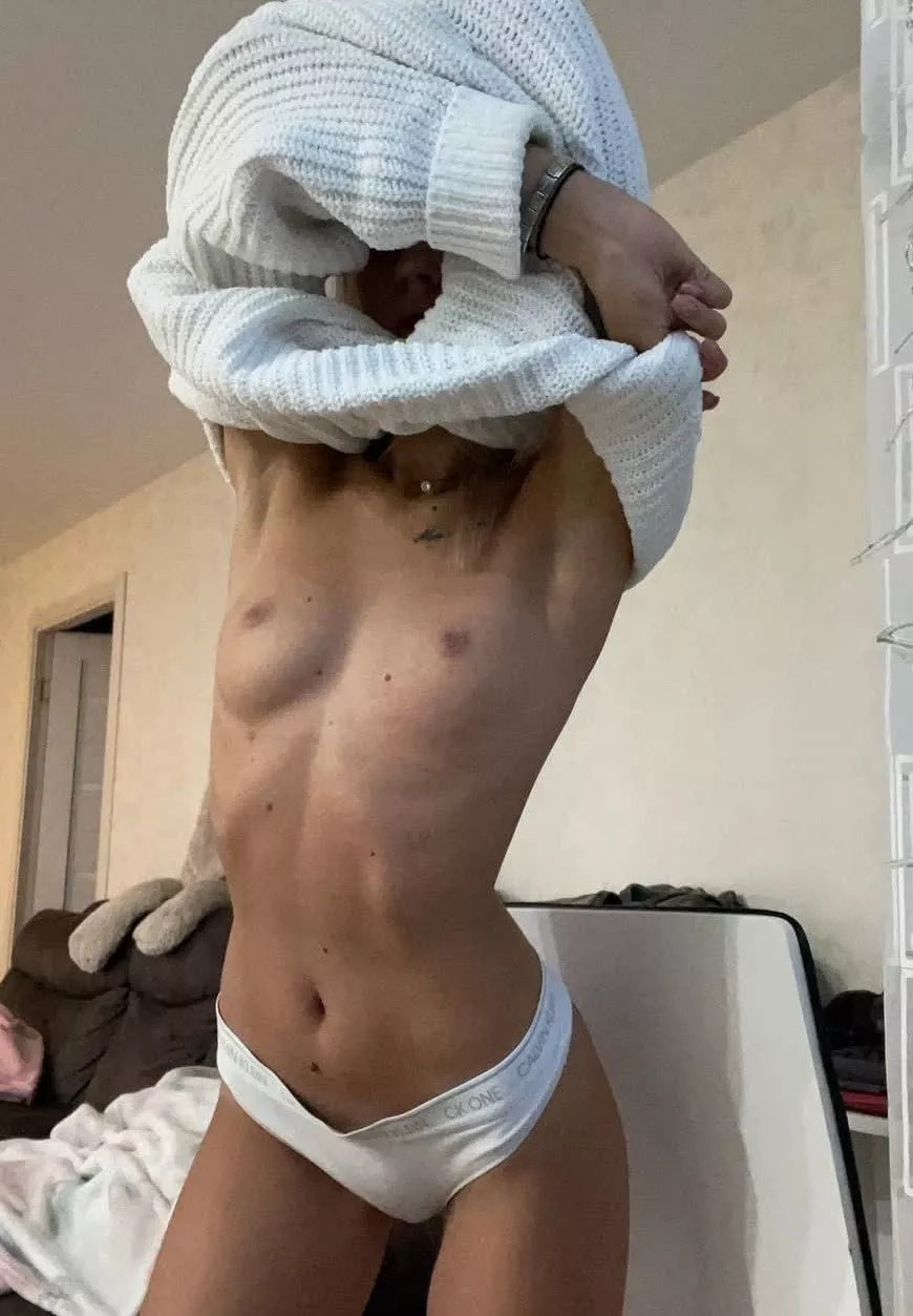 I need your hard dick today 😈