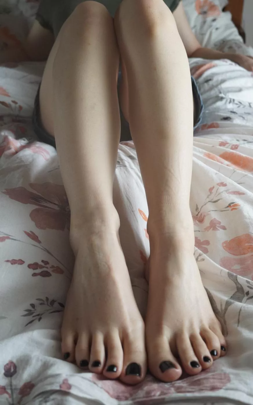if you like long toes I am your girl 😘