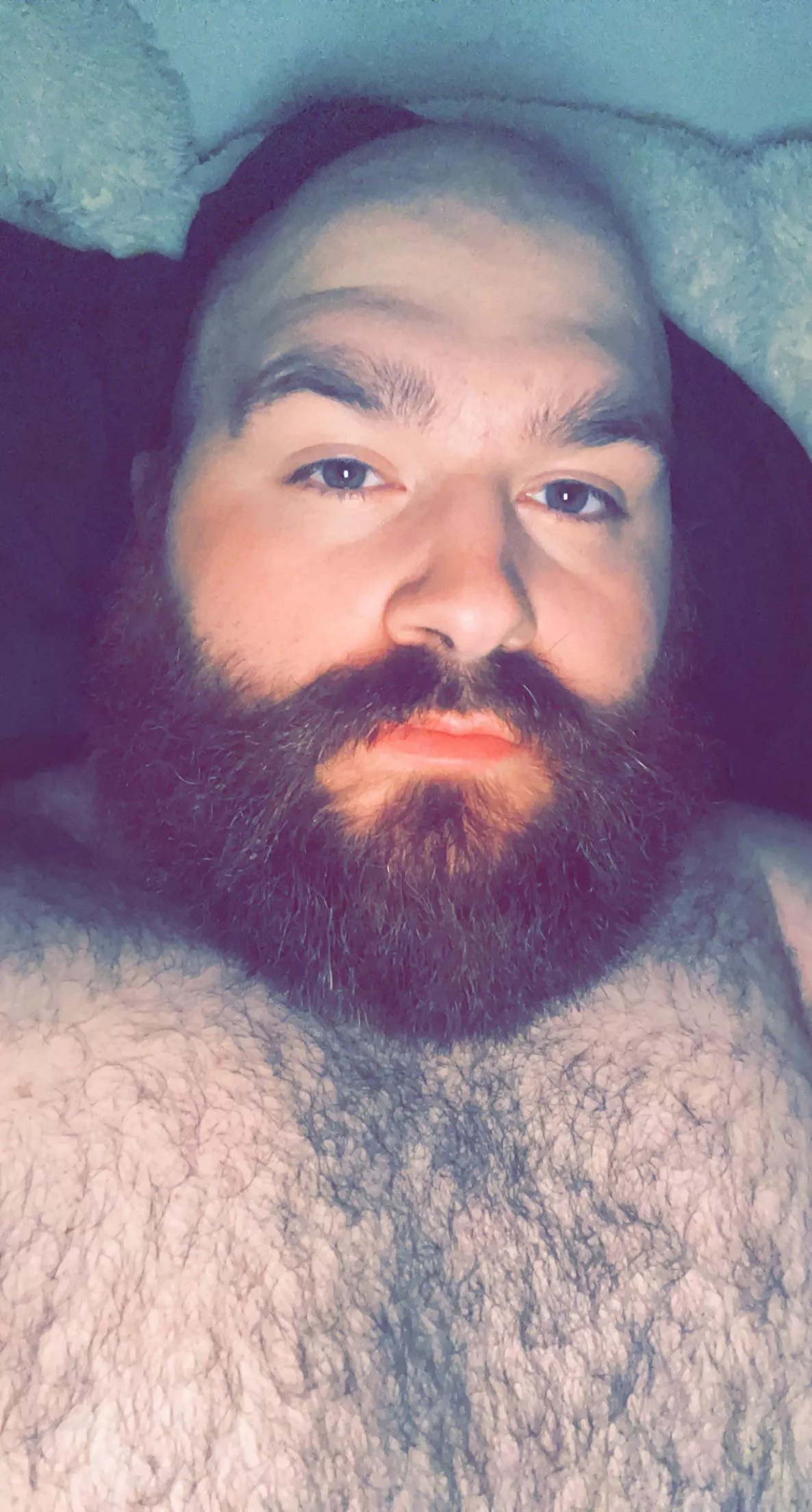 I’m bored af. Hmu!!!