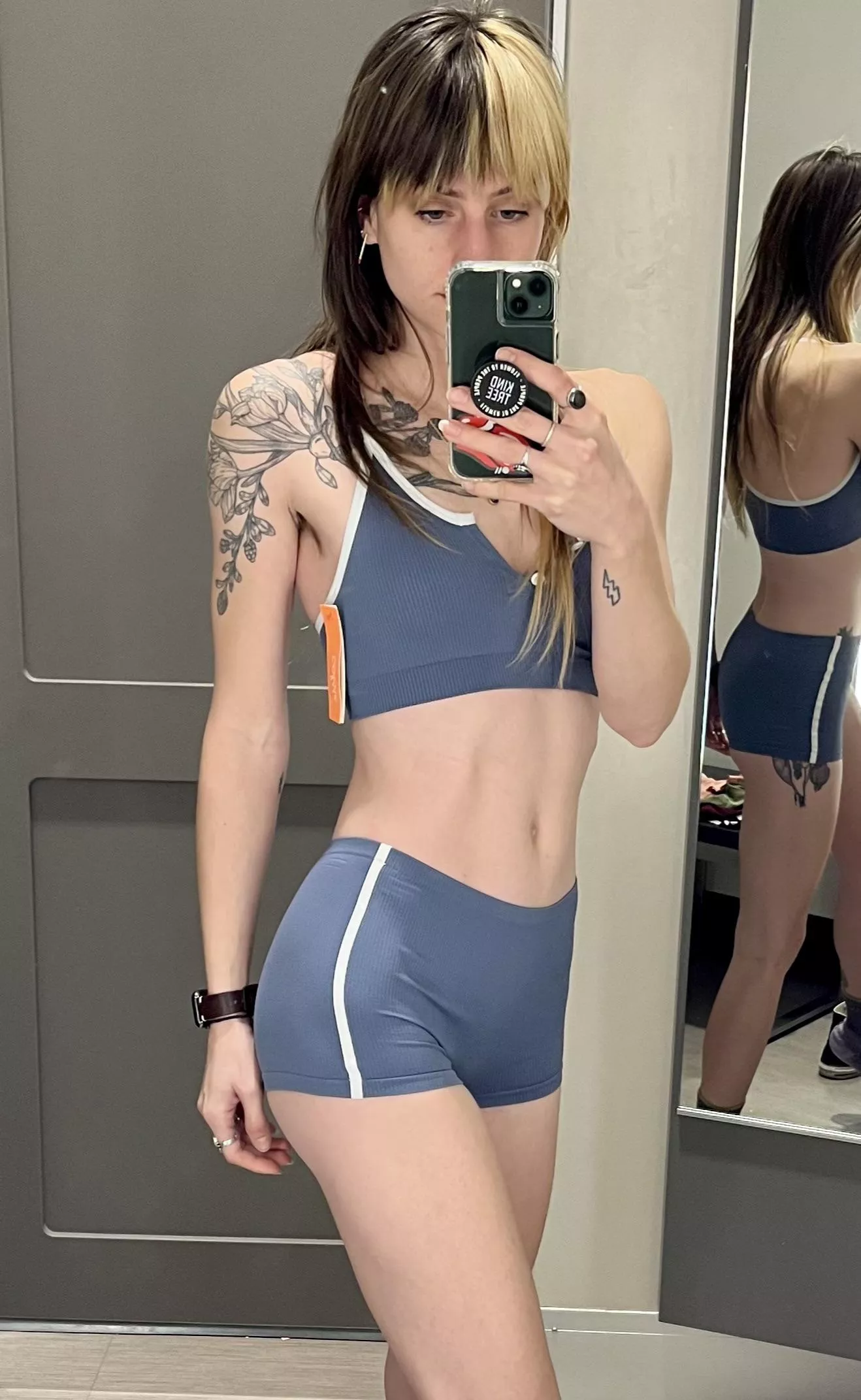 In the fitting room [img]