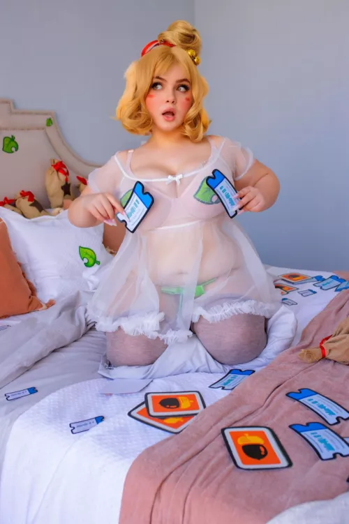 Isabelle from Animal Crossing by Bunnie_wifey