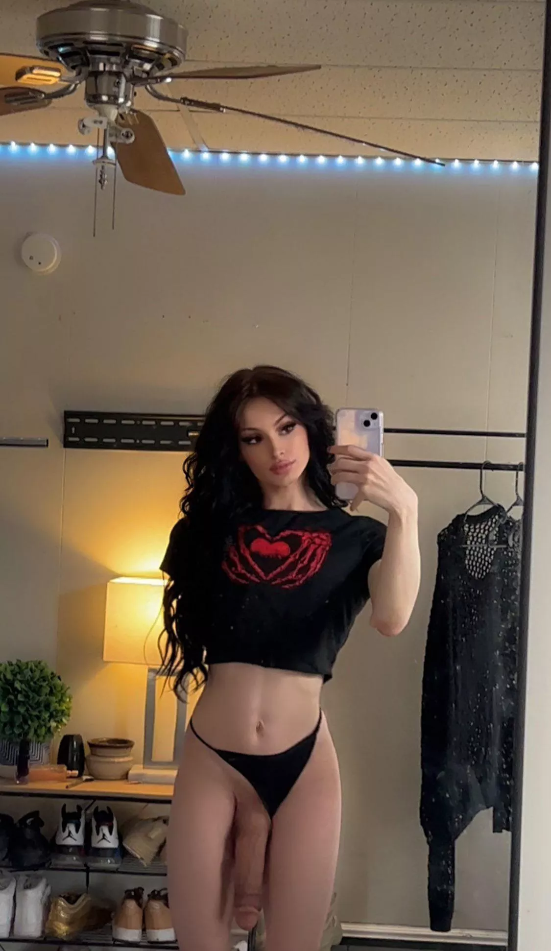 Let’s play a game: suck, fuck or marry me? 🥰