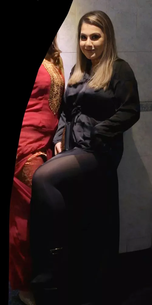 Like and comment for my wife's nudes 🥵